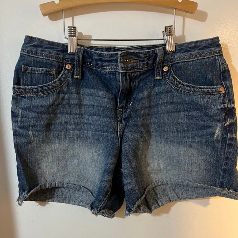 Women's Apt. 9 Blue Jean Shorts 5"  Size 6
